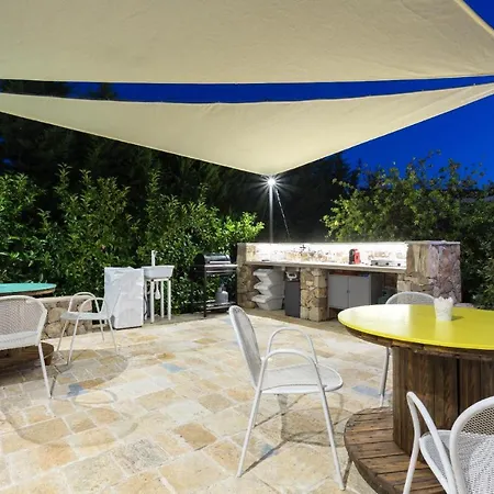 Mono Mars Apartment Melissano
